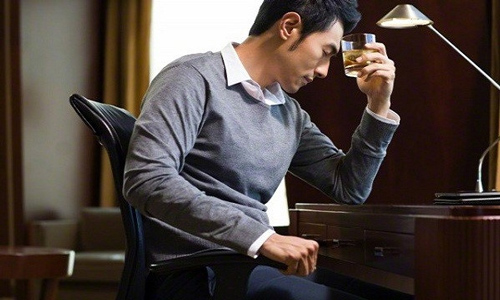 "Chết lặng" phát hiện dã tâm của vợ đằng sau những lần "giả" đi khám bệnh cho con