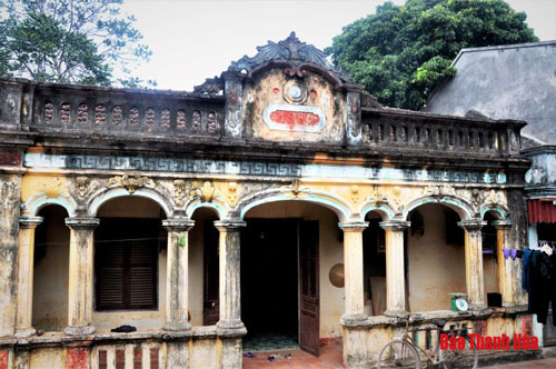 Ngắm những “biệt thự” cổ ở phố Đầm