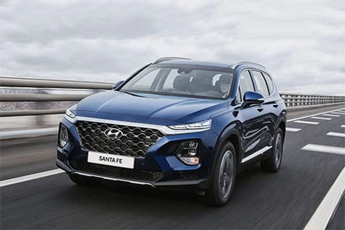 Hyundai Santa Fe.