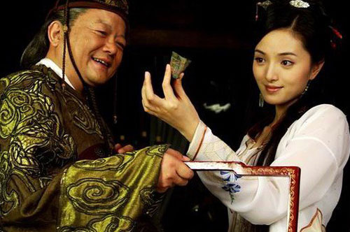 Quy tắc ngầm khiến các phi tần, cung nữ sợ đến “kinh hồn bạt vía” và những cuộc chiến ngầm không ai ngờ được