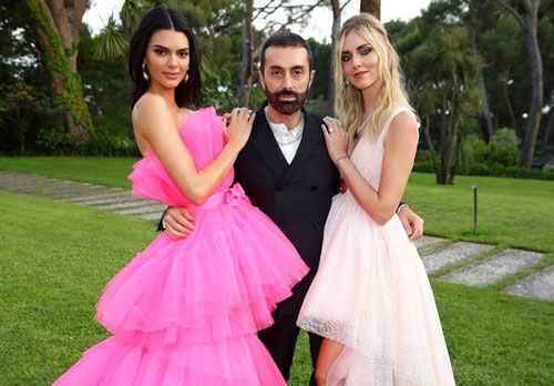 Kendall Jenner bị chỉ trích vì nhận thức sai về Covid-19