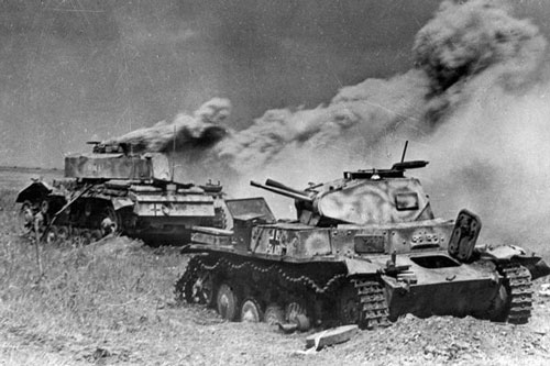 'Kinh hoàng' với trận đấu xe tăng đẫm máu nhất lịch sử