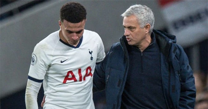 Dele Alli không hợp ở vị trí tiền đạo