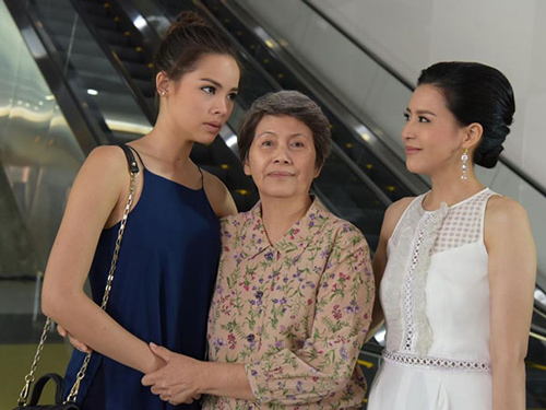 Bị chồng đuổi khỏi nhà khi tay không tấc sắt, vợ thản nhiên ra đi và để lại một thứ đủ làm cả nhà chồng cầu cạnh quay về