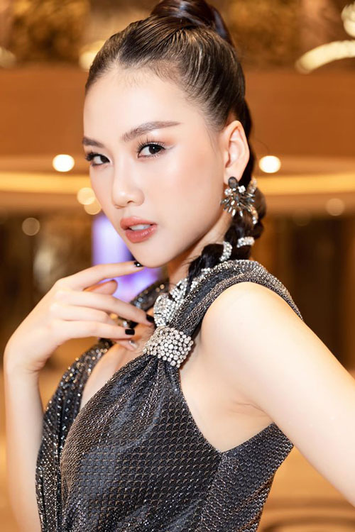 Siêu mẫu Quỳnh Hoa tiết lộ chuyện đổi chác “tình – tiền” giá nghìn đô