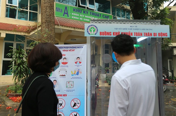 Buồng khử khuẩn toàn thân di động: Sử dụng nước muối ion diệt khuẩn 99,99%