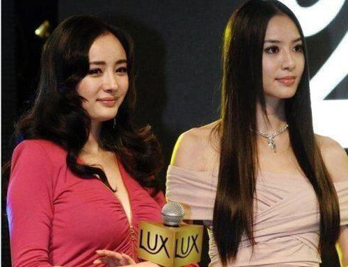 Ảnh cũ hot trở lại: Không thể ngờ sắc vóc và khí chất của Dương Mịch lại 'lép vế' hoàn toàn trước tình cũ Huỳnh Hiểu Minh