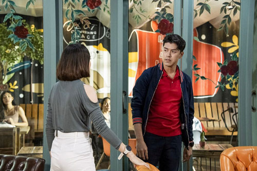 Chồng đặt phòng cả chục triệu để nghỉ dưỡng với người tình, vợ giả ngây song tới phút trót "đánh ghen" nhẹ nhàng mà hiểm hóc không ngờ