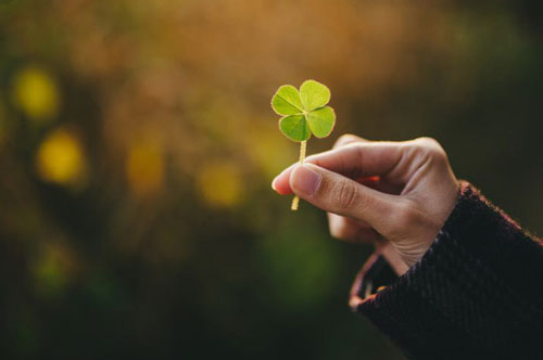 2 biểu hiện đặc trưng của người luôn may mắn, thay đổi được vận mệnh ngay cả khi khó khăn