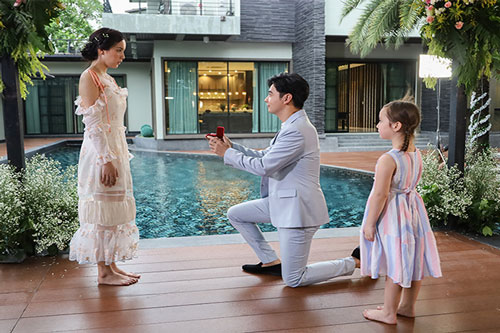 Có bầu trước cưới nhưng nhà trai không nhận cháu, gái trẻ đang tuyệt vọng cùng cực thì sếp vỗ vai nói một câu chất ngất