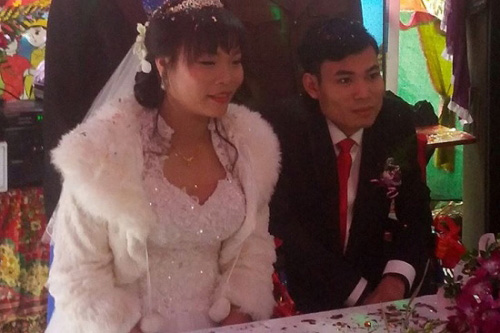 Tình yêu cổ tích giữa đời thường của "cặp đôi đũa lệch"