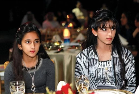Hai tiểu công chúa Dubai từng làm chao đảo cộng đồng mạng giờ đã trưởng thành với vẻ ngoài xinh đẹp hết phần thiên hạ - Ảnh 9.
