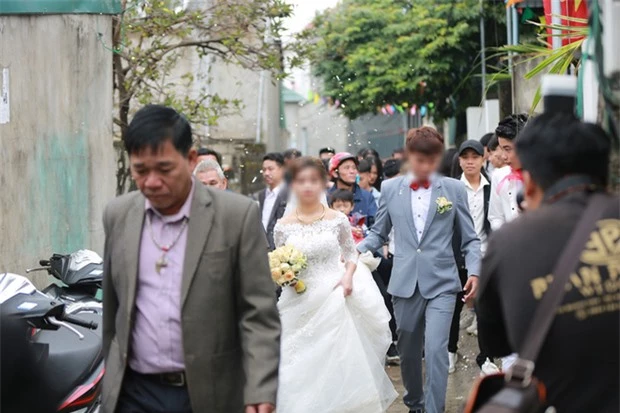 Hình ảnh trong đám cưới của cặp đôi cô dâu chú rể ở Nghệ An.
