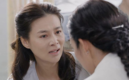 25 năm mang tiếng con vợ bé, đúng ngày cưới, gái xinh mới rửa được tiếng oan để đời cho người mẹ tội nghiệp