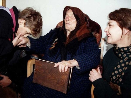 Lời tiên tri cuối cùng của Vanga về cô con gái bị mất tích của nhà thơ Nguyễn Huy Hoàng