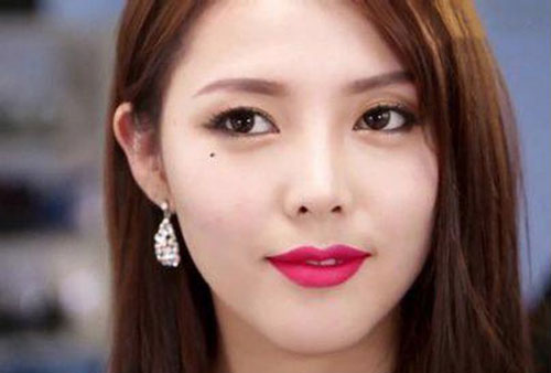 Trên mặt có điểm này xác định nghèo xơ xác, làm lụng vất vả cũng không thể giàu