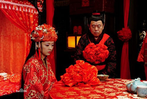 N&#x1ED7;i oan khu&#x1EA5;t ng&#xE0;n n&#x103;m ch&#x1B0;a th&#x1EC3; x&#xF3;a b&#x1ECF; c&#x1EE7;a Phan Kim Li&#xEA;n