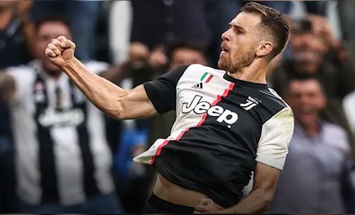 CLIP: Mỗi lần Aaron Ramsey ghi bàn, lập tức có người nỗi tiếng qua đời