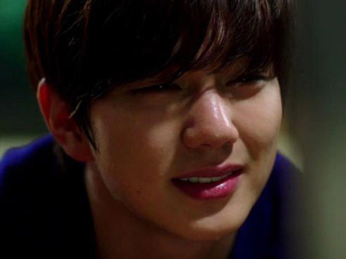 Rời cuộc nhậu với bạn bè, tôi loạng choạng về nhà nhưng bừng tỉnh trước cái tát của mẹ: Vợ mày gặp nạn rồi con ơi!