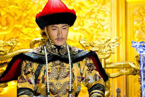 Thăm Ngao Bái ốm, phát hiện dao găm dưới chiếu, Khang Hy nói 1 câu, giành lại cả giang sơn