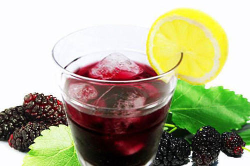 Làm siro dâu tằm ngâm đường chỉ cần thêm một bước, đảm bảo không mốc hỏng, để càng lâu càng ngon