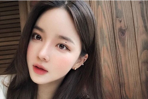 3 nốt ruồi "lộc vàng" báo hiệu chủ nhân là người có số giàu sang