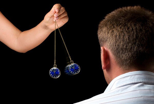 Sự thay đổi của bộ não dưới tác động của thôi miên