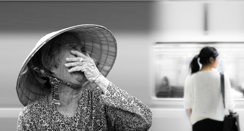 "Khi mẹ già đi, xin con hãy... kiên nhẫn với mẹ một chút!"