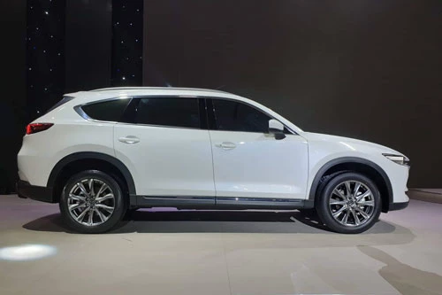 Mazda CX-8. Ảnh: AutoZone.