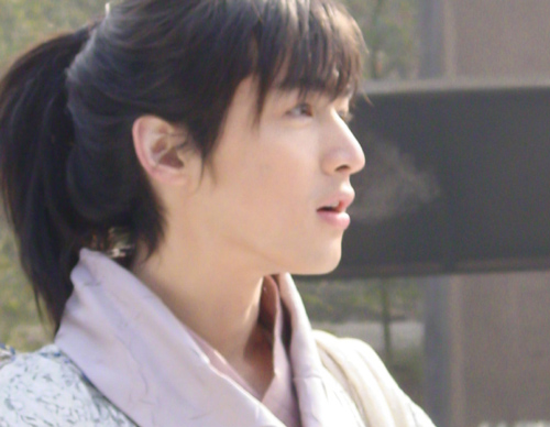 Ảnh cũ nam thần Hồ Ca trong 'Tiên kiếm kỳ hiệp' 15 năm trước bất ngờ gây sốt, fan thổn thức vì 'góc nghiêng thần thánh'