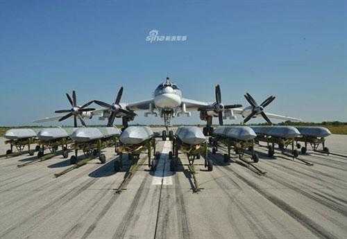 Oanh tạc cơ chiến lược Nga khoe vũ khí răn đe Ankara?