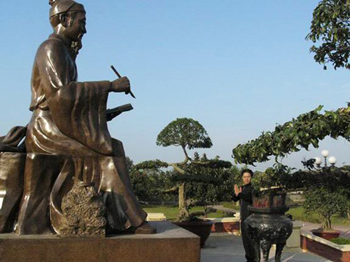 Nhà tiên tri kiệt xuất nhất lịch sử Việt Nam