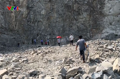 Bình Dương: Điều tra nguyên nhân một người thiệt mạng do rơi từ vách núi