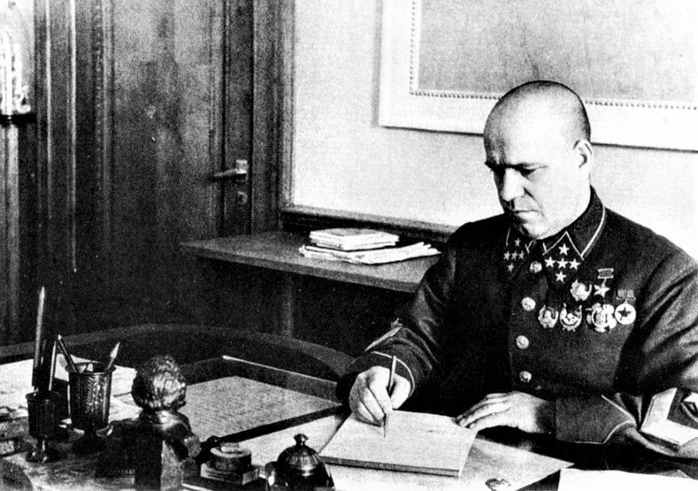 Tướng Zhukov từng trực tiếp bày tỏ với Stalin nghi ngờ trong giới quan chức cấp cao Liên Xô có gián điệp Đức; Nguồn: maxpark.com