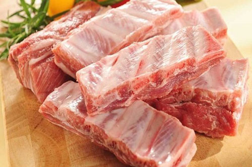 Đi chợ mua sườn nhớ nhìn cho kĩ: Đây là dấu hiệu sườn đã hỏng, có cho không cũng đừng dại lấy về