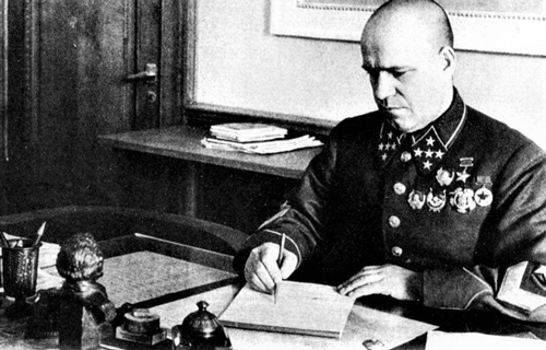 Điệp viên Đức mang mật danh 438 đã qua mặt Stalin như thế nào?