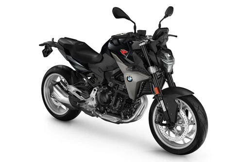 BMW F 900 R 2020 (giá: 8.995 USD).