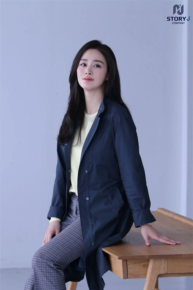 Nhan sắc trẻ trung của Kim Tae Hee ở tuổi 40 - 2