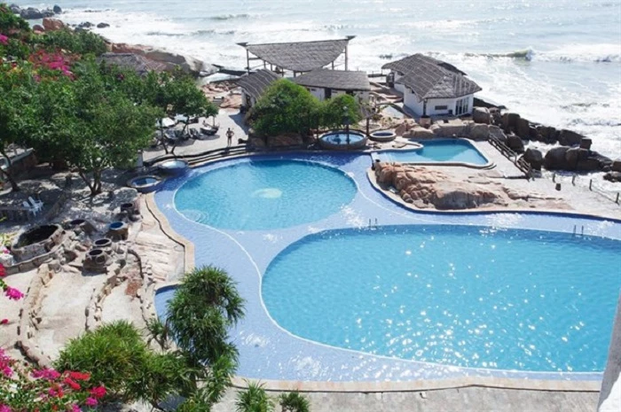 Khách sạn, resort ở Bình Thuận tạm dừng đón khách quốc tế (Ảnh minh hoạ)