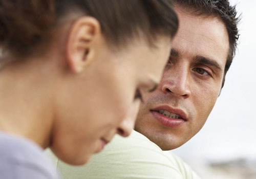 Mua quà sinh nhật cho con gái, ngay sáng hôm sau, tôi đã ngớ người khi thấy vợ cũ đem đến trả và tiết lộ bí mật động trời về người vợ mới của mình