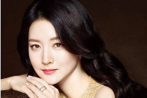 Những nét tướng của người phụ nữ trời sinh quyến rũ, khiến Thần Tài ưng bụng, ưu ái đổ lộc đầy túi