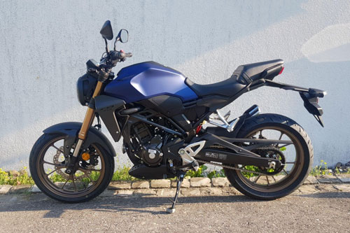 Top 10 môtô lý tưởng nhất cho những người mới tập chơi: Honda CB300R, Yamaha YZF-R3 góp mặt