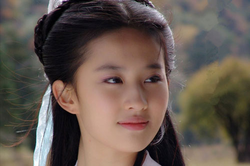 Tiểu Long Nữ qua các phiên bản: Ngày càng tiến hóa về độ... "đơ" và xấu