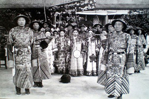 'Giật mình' với thú tiêu khiển 'không bình thường' của thái giám trong cung cấm xưa