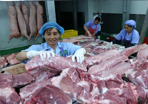 Thịt heo Việt Nam khó cạnh tranh với sản phẩm ngoại về giá 