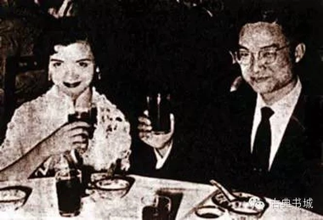 Kim Dung và người vợ thứ hai Chu Mai.