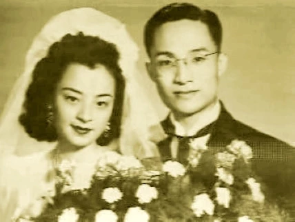 Kim Dung và người vợ thứ hai Chu Mai.
