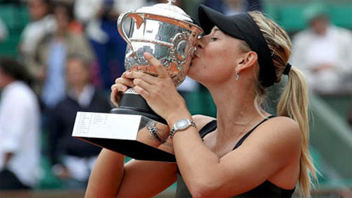 Sharapova - Từ 'cừu non' đến nữ hoàng sân đất nện