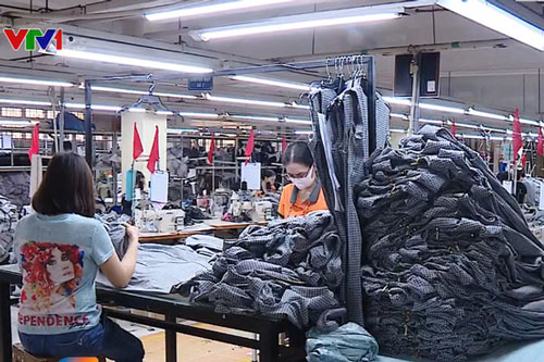 Lùi thời điểm đóng phí công đoàn với doanh nghiệp bị ảnh hưởng bởi dịch COVID-19