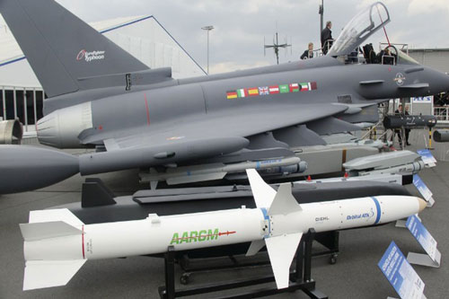 "Cuồng phong châu Âu" EF-2000 được trang bị thêm tên lửa sát thủ diệt radar